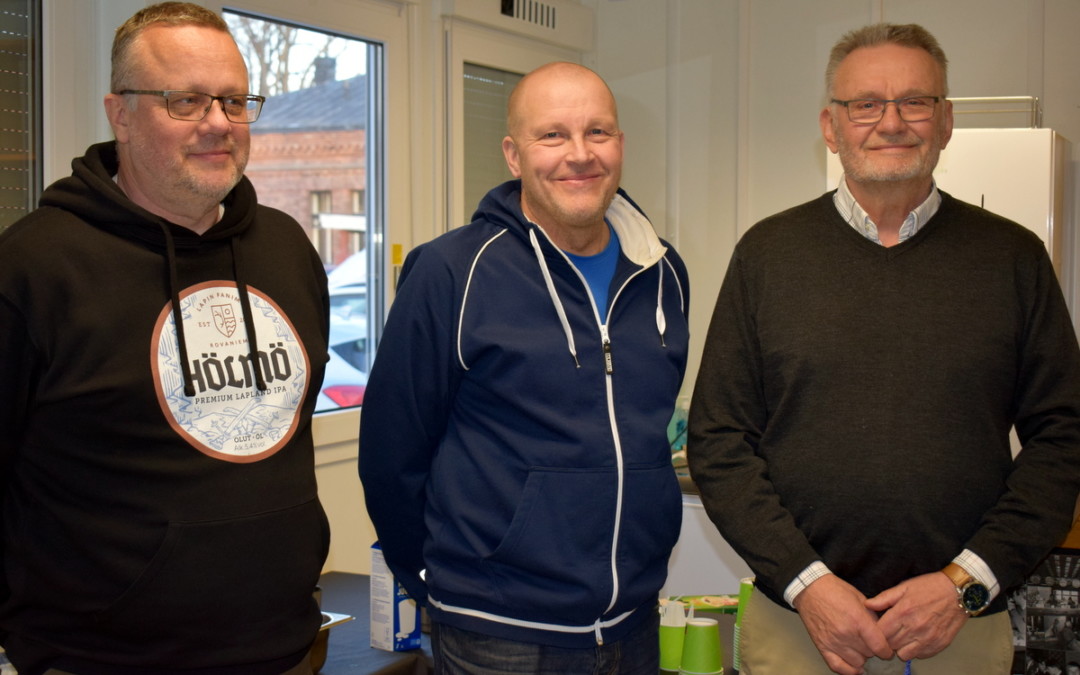 Opaspäällikkö Juha Kaaro täytti 70 vuotta.