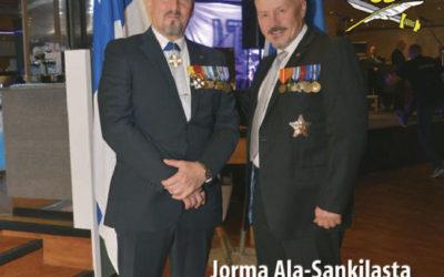 Vuoden viimeinen Rauhanturvaaja -lehti on tuhti lukupaketti