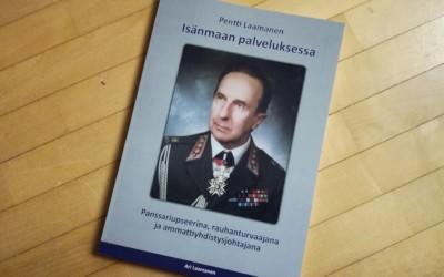 Rauhanturvaamisen pioneerin Pentti Laamasen henkilöhistoriikki tilattavissa
