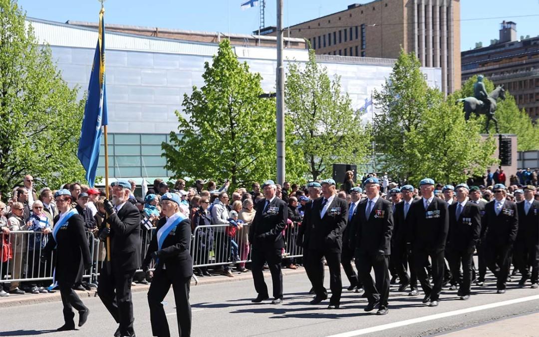 Rauhanturvaajaliitto mukana Puolustusvoimain lippujuhlapäivän paraatissa 4.6. – Tule mukaan marssimaan!